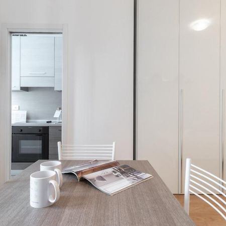 Italianway - Ampere 103 Apartment Milan Bagian luar foto